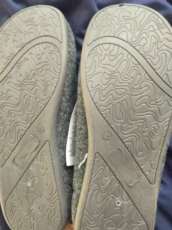 Herren Hausschuhe / Slipper – Größe