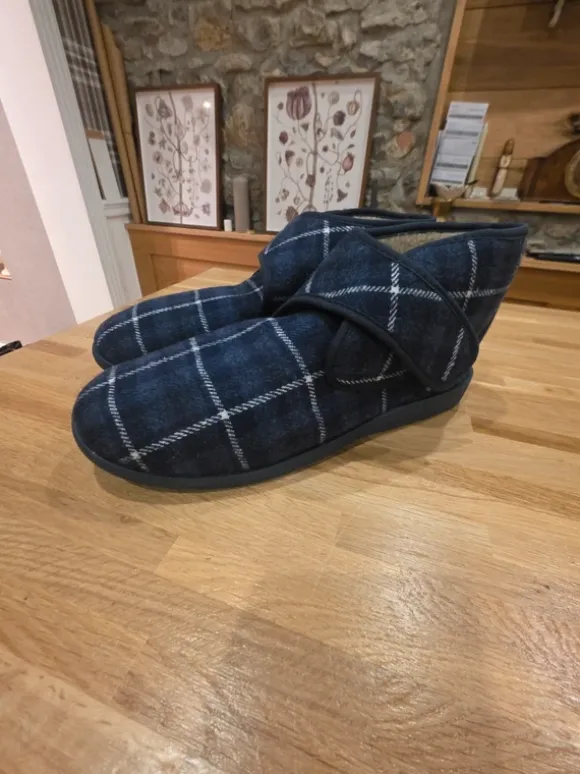 Herren Hausschuhe Senioren Schuhe Gr. 43