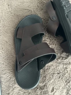 Herren Sandalen Schlappen Neu passt bis Gr.41 dunkelbraun schwarz Klettverschluß leicht