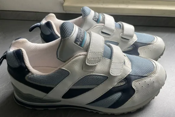 Herren Sportschuh Gr.42 von Venture