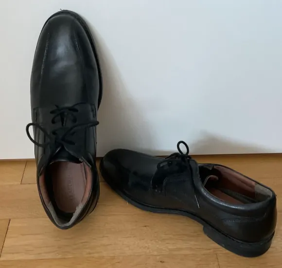 Herrenschuh Gr. 41