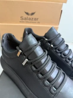 HerrenSchuhe Schwarz 44