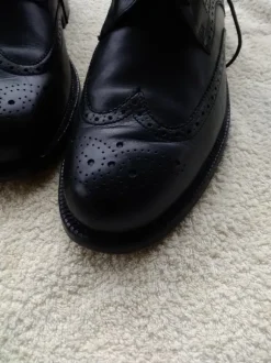 Herrenschuhe/ Business Schuhe Gr. 42 schwarzes Leder sehr gut erhalten handgearbeitet