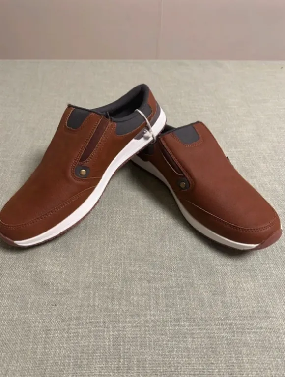 Herrenschuhe, Größe 41, - NEU -