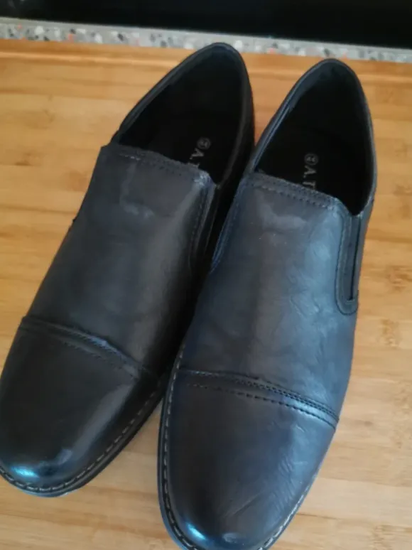Herrenschuhe, ungetragen, Gr. 44