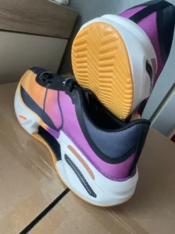Herren-Sportschuhe Größe 44