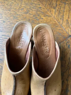 High heeled clogs