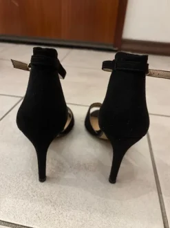 High heels Buffallo 37