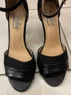 High heels Buffallo 37