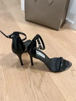 High heels Steve Madden Lack Leder