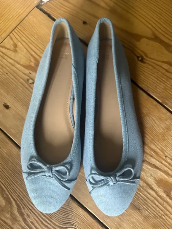 H&M Ballerinas Jeans Gr.42 neu
