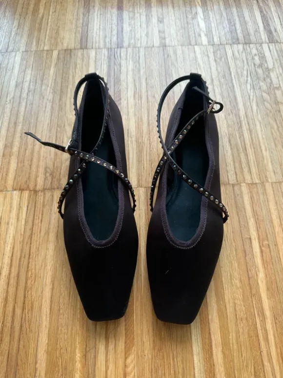 H&M Braune Satin Ballerinas mit Strass