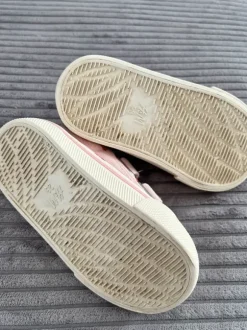 H&M Erdbeere Schuhe Größe 23