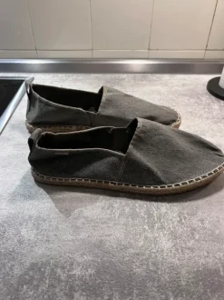 H&M Espadrilles in Grau – Herren, Größe 43, neuwertig