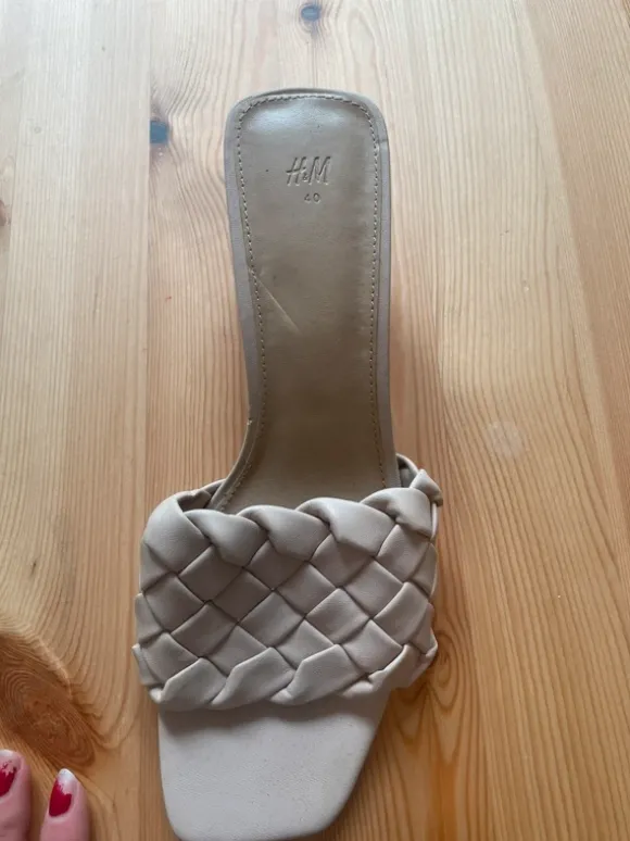 H&M heeled slides