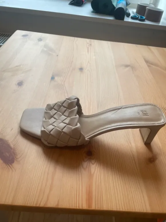 H&M heeled slides