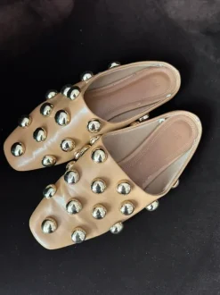 H&M leren look instappers/mules met studs maat 39