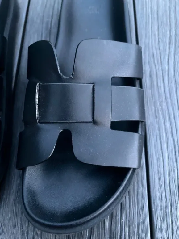 H&M Sandalen / Schlappen – Schwarz – Gr. 40 – sehr guter Zustand 🖤