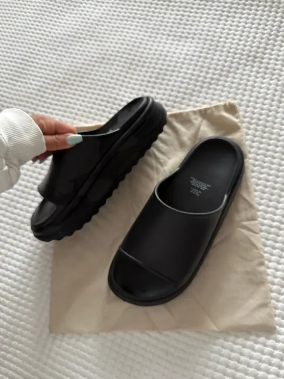 H&M slipper Plateau schwarz 39/40
