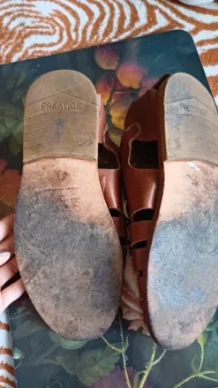 Hochwertige Sandalen
