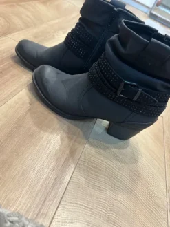 Hohe Schuhe