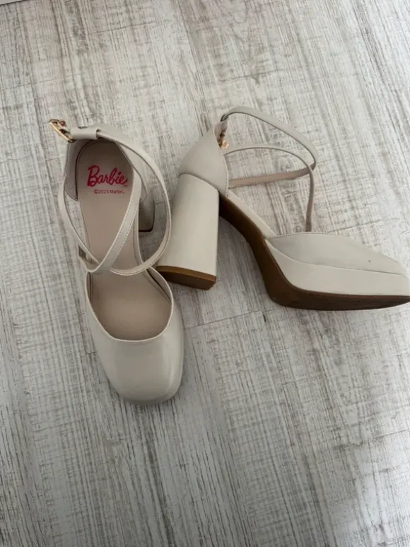 Hohe Schuhe