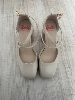 Hohe Schuhe