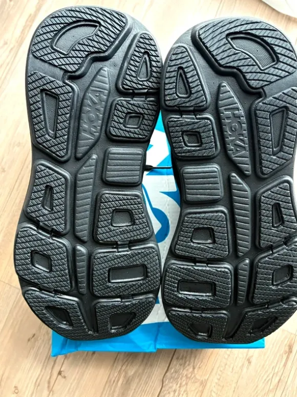 HOKA Bondi 9 - Taille 41