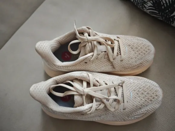 Hoka Laufschuhe Clifton 9 in Gr.36