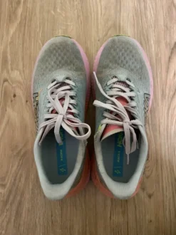 HOKA Mach 6 Laufschuhe