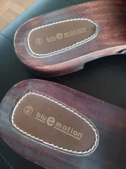 Holzpantoletten von blue motion