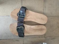 Houten sandalen