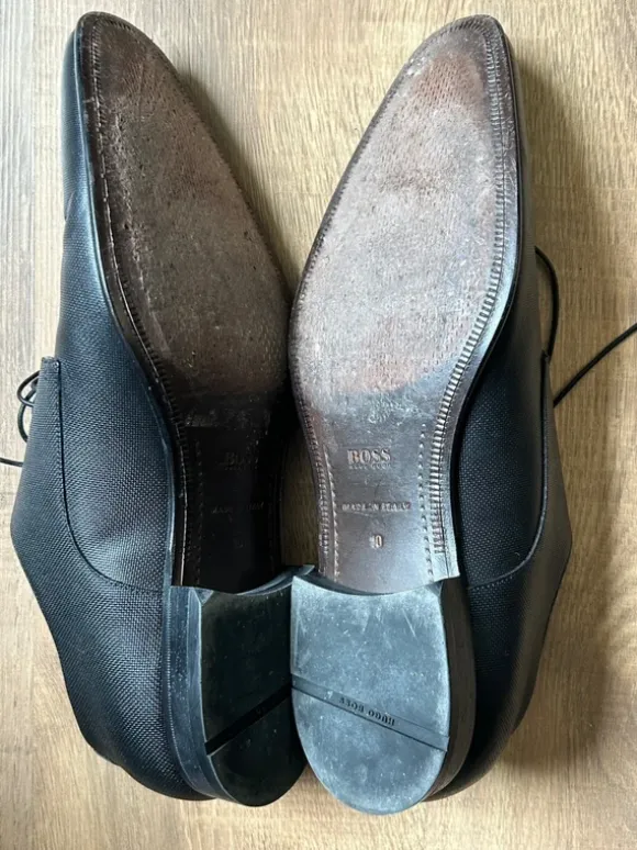 Hugo Boss Echtleder Schuhe Gr. 44,5/45 – selten – wie neu