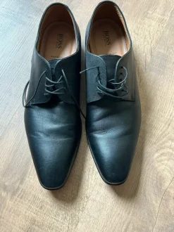 Hugo Boss Echtleder Schuhe Gr. 44,5/45 – selten – wie neu