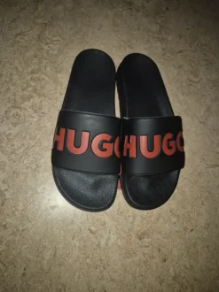 Hugo boss schlappen in Größe 44