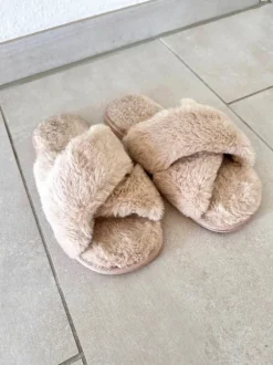 Hunkemöller Kuschel Puschel Hausschuhe Slipper