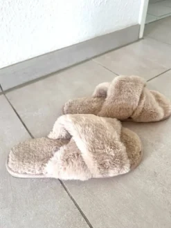 Hunkemöller Kuschel Puschel Hausschuhe Slipper