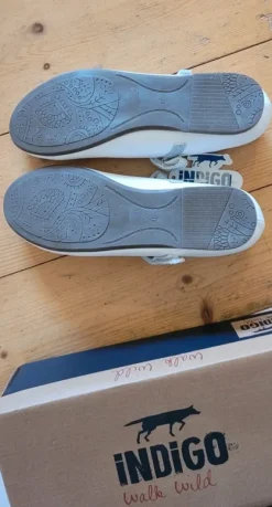 Indigo Ballerinas weiß