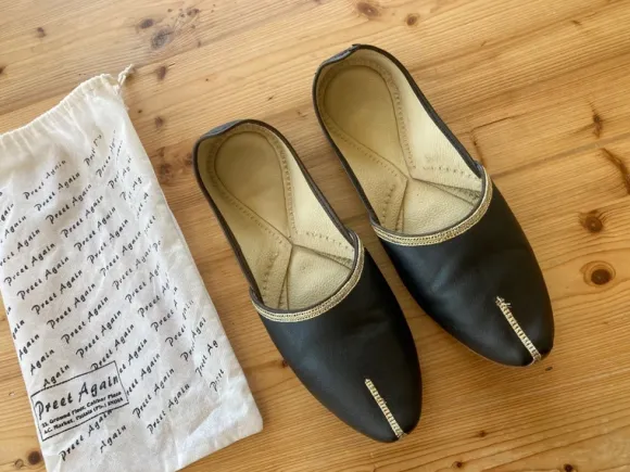 Indische Schuhe