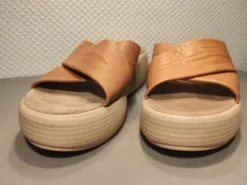 Inuovo Damen Pantoletten Sandalen Gr.40 Braun