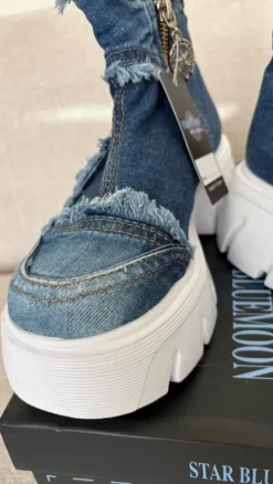 Jeans shoes