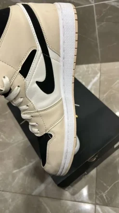 Jordan 1 Mid