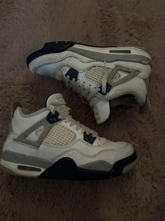 Jordan 4 midnight navy