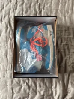 Jordan 1 Retro High Off-White hellblau