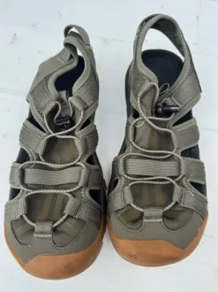Kamik khaki oliv neu Wasserschuhe 41 Outdoor-Sandalen