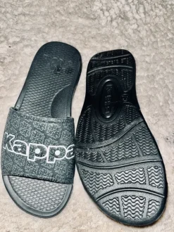 Kappa Schlappen Schwarz