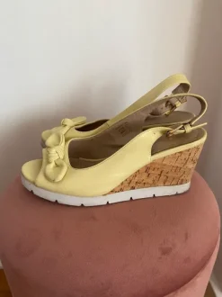 Keil Sandaletten Keil Wedges in Pastell Gelb Gr. 38