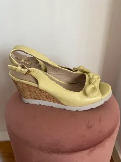 Keil Sandaletten Keil Wedges in Pastell Gelb Gr. 38