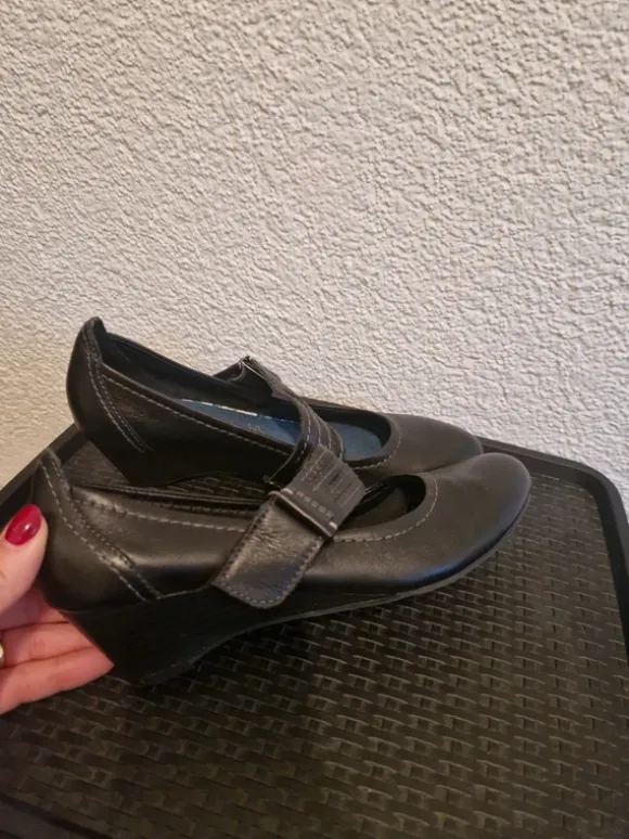 Keilabsatz schwarz Damenschuhe Klettverschluss 37 Venturini