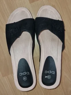 Keil-Sandalette